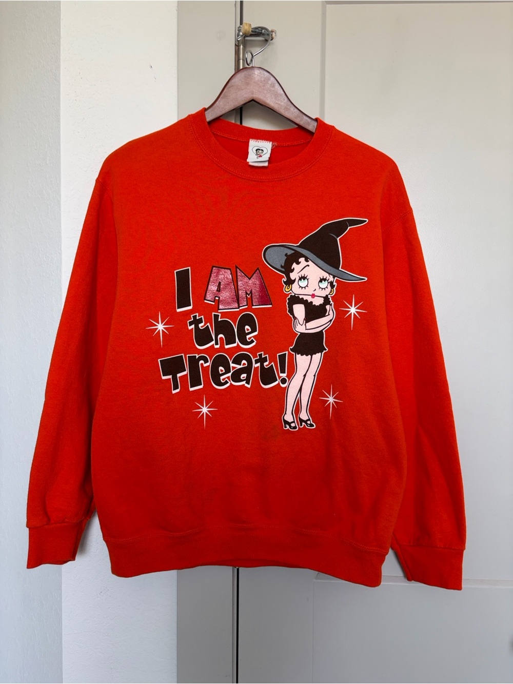 VINTAGE BETTY BOOP I AM THE TREAT CREWNECK ORANGE WOMENS MEDIUM